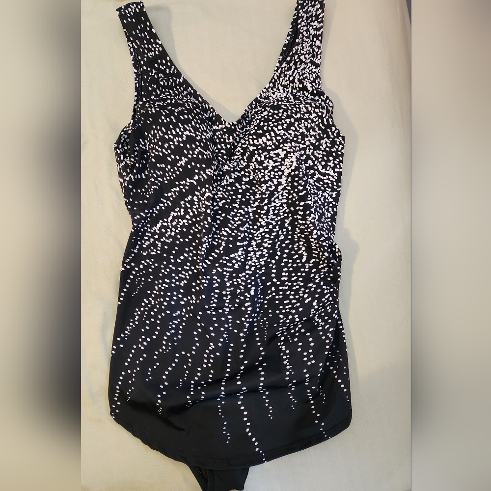 Swimsuit with tummy coverage